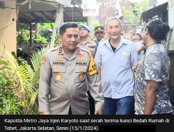 Kapolda Metro Jaya Serahkan Kunci Bedah Rumah Presisi Dan Himbau Jaga Kerukunan Jelang Pemilu