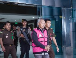 RUGIKAN NEGARA 20,06 M,KEJATI TAHAN 1 TERSANGKA  KORUPSI PT.SURVEYOR INDONESIA