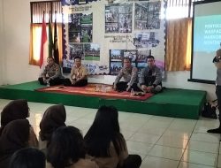 Kapolsek Menteng Berikan Pembinaan Cegah Bullying di SMA Yapermas
