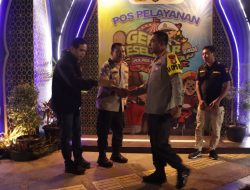 Kapolres Metro Bekasi Awasi Arus Balik Lebaran di Pos Pelayanan Gedung Juang Tambun