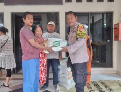3 Pilar Kelurahan Gunung Sahari Beri Bantuan Warga Yang Tidak Mampu
