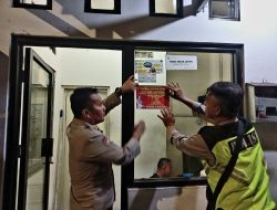 Patroli Dialogis Dan Penempelan Sticker Himbauan Kamtibmas