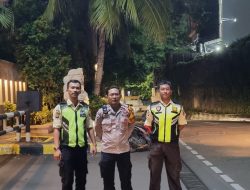 Bhabinkamtibmas Karet Tengsin Patroli Dialogis Malam Hari Dalam Rangka Harkamtkbmas