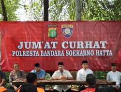 Kapolres Bandara SoettaHadir Dalam Kegiatan Jumat Curhat Dengan Warga Sadar Pokdarkamtibmas