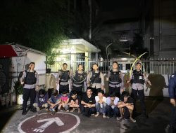 Tindakan TegasPolres Metro Jakarta Selatan Membubarkan Aksi Tawuran Remaja