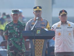 Kapolres Metro Jakarta Timur Pimpin Apel Gelar Pasukan Dalam Pengamanan Ops Mantap Praja Jaya 2024