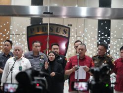 KEJAKSAAN AGUNG TETAPKAN TIGA TERSANGKA KORUPSI KREDIT BERMASALAH PT SRITEX SENILAI RP3,58 TRILIUN