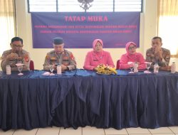 Kapolsek Bekasi Barat AKP Dr. H. Wahyudi, SH.,MH., Gelar Tatap Muka Dengan Bhayangkari Ranting Polsek Bekasi Barat