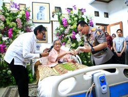 Kapolri Hadiri Perayaan Ulang Tahun ke-100 Ny. Meriyati Hoegeng, Simbol Kesetiaan dan Keteladanan