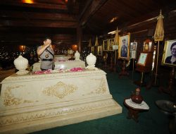 Setelah BJ Habibie-Soeharto, Kapolri akan Ziarah ke Makam Gusdur-Bung Karno Besok
