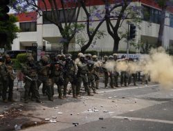 LA Memanas! Ribuan Warga Demo Tolak Razia Imigrasi, Pasukan Marinir Dikerahkan