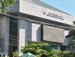 Kolaborasi antara Anggota DPRD DKJ dengan Sekwan DPRD Untuk tidak memberikan Hak berupa Gaji Bulanan kepada Seorang PJLP