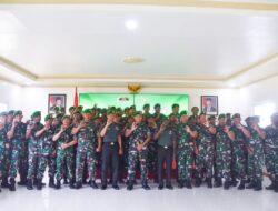 Dandim 1710/Mimika Lepas Dua Anggota Terbaiknya Untuk Melanjutkan Pengabdian Di Satuan Yang Lain