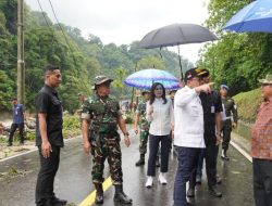 Infrastruktur Luluh Lantak Akibat Cuaca Ekstrem di Sumbar, Korem 032 Wirabraja dan KSP Tinjau Langsung Ke Lokasi.