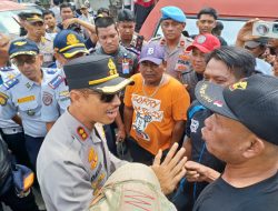 Polres Metro Bekasi Kota berikan pelayanan yang humanis dalam Aksi Mogok Supir Organda di depan GOR Bekasi