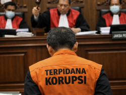 VONIS BUKAN PENUTUP, UANG RAKYAT HARUS KEMBALI