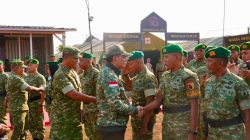 Wapang TNI dan Menhan RI Tinjau Yon TP di Jawa Timur, Pastikan Kesiapan Operasional Satuan