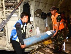 Tak Hanya Logistik, Hercules TNI AU Bawa Dukungan Kesehatan dan Peralatan Untuk Menopang Perjuangan Pasukan Karhutla Kalsel