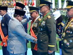 Presiden Prabowo Anugerahkan Tanda Kehormatan Bintang Mahaputera kepada Tujuh Tokoh TNI