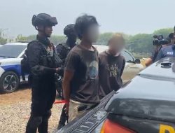 Brimob Dukung Kegiatan Ditresnarkoba di Kampung Ambon, Dua Orang Diamankan